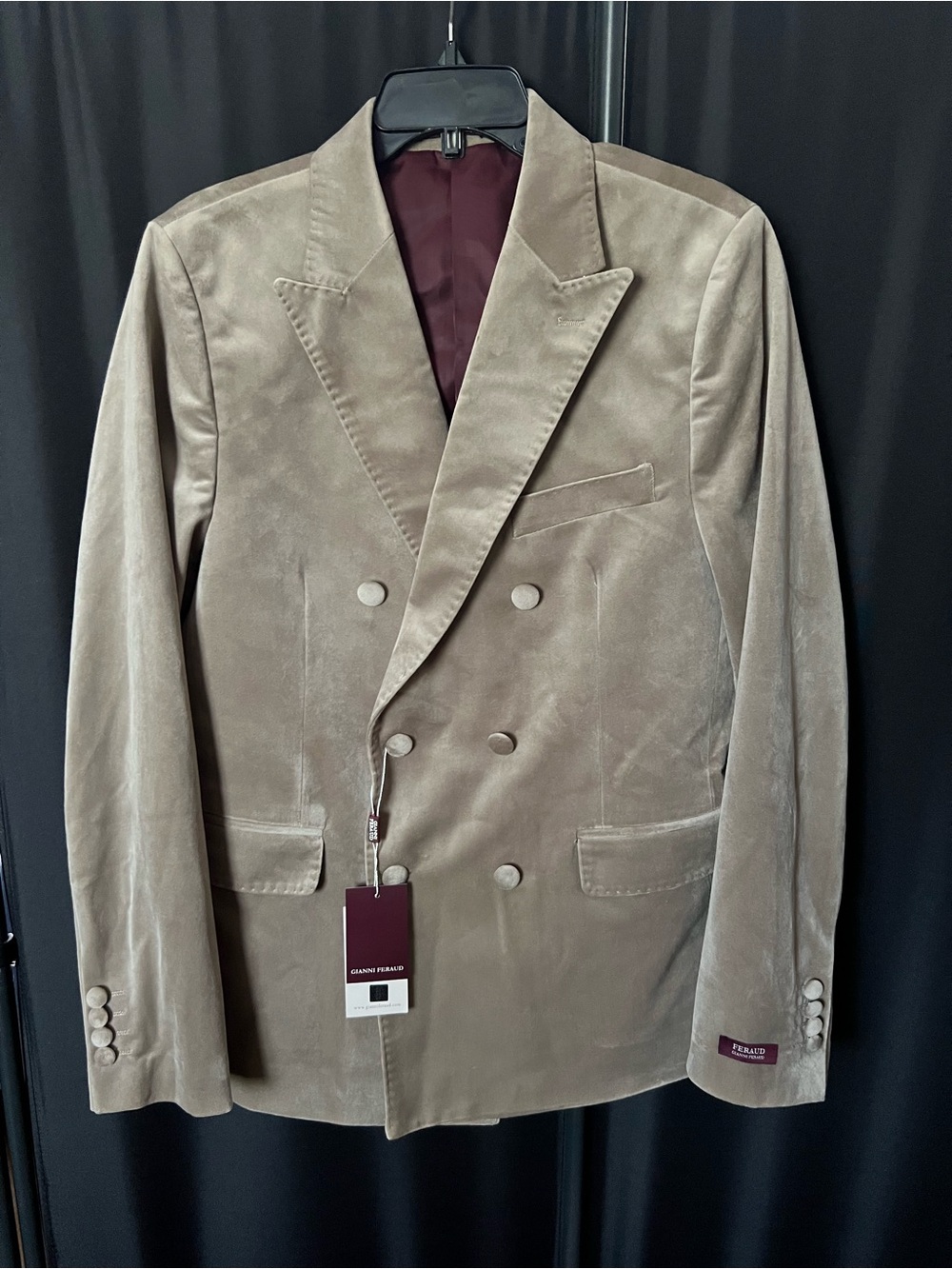 Men's Double-Breasted Velvet Blazer by Gianni Feraud
